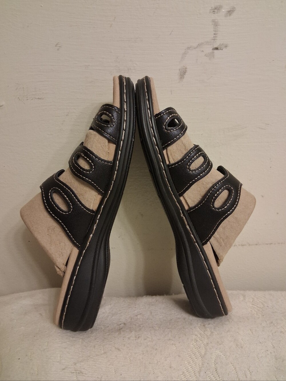 Women's Black and Beige MERENCE Comfort Slide Sandals size EU 38, US size 7.5